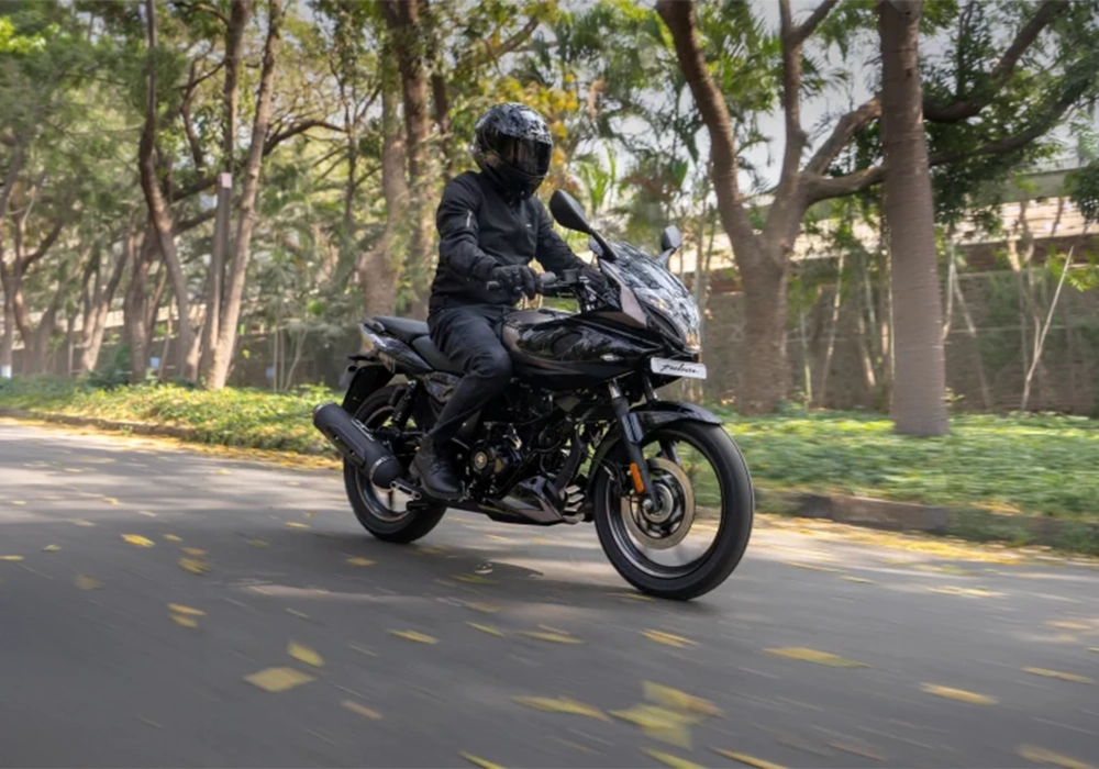 Varun Bajaj Pulsar 220F