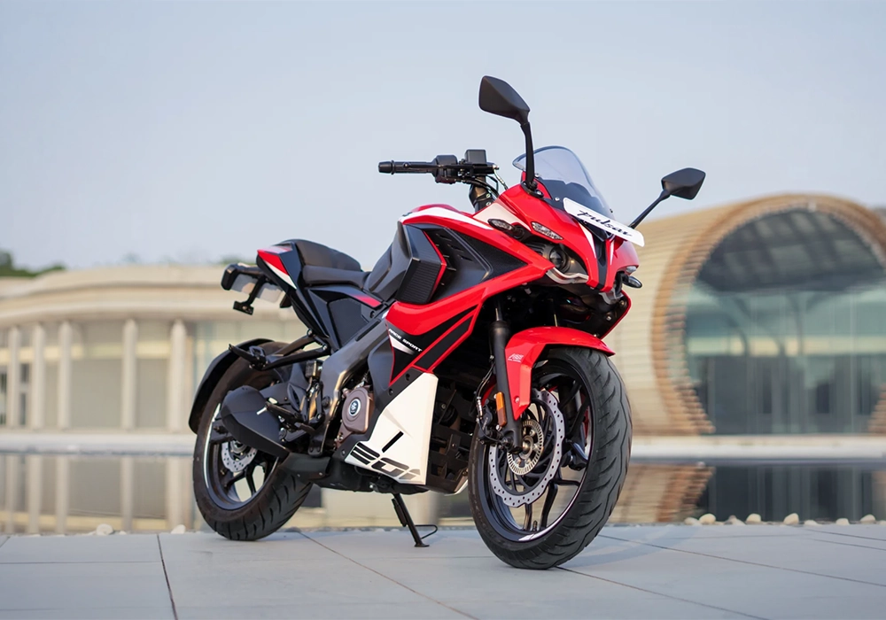 Varun Bajaj Pulsar RS200
